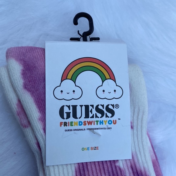 New GUESS ORIGINALS FriendsWithYou Tie-Dye Socks UNISEX - Picture 4 of 5